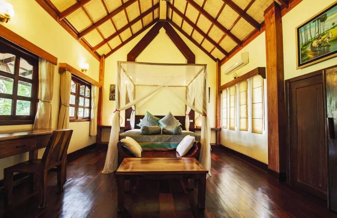 Royal Mayura Resort Hotel-1